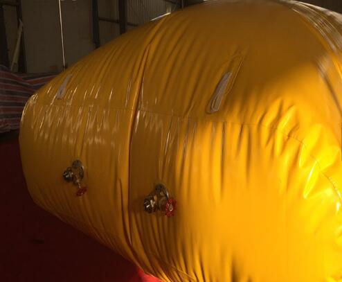 8000L Yellow Bladder Fuel Tank With Super Toughness Wooden Carton Packaging