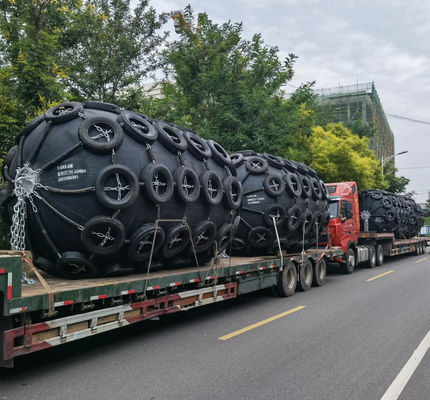 Yokohama Type Rubber Boat Fenders Pneumatic Defense Submarine Fender